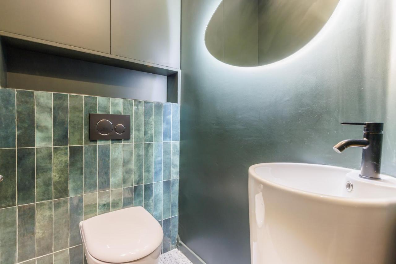Modern Apartment Near Montmartresacre Coeur Париж Екстериор снимка