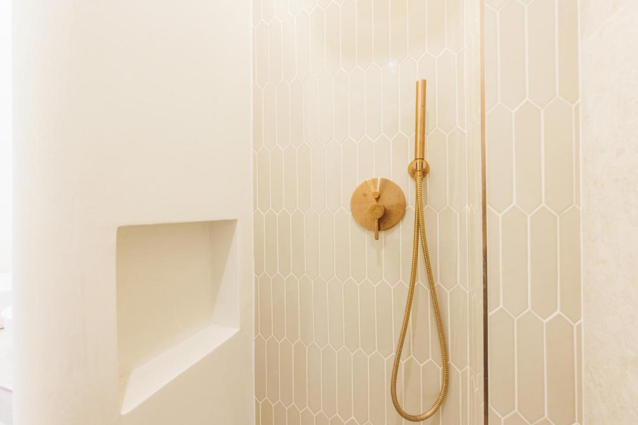 Modern Apartment Near Montmartresacre Coeur Париж Екстериор снимка
